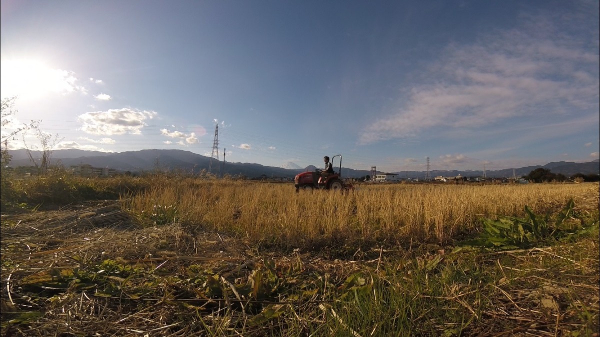 【田んぼ始め】富士山🗻をバックに、冬の耕しをタイムラプスで♬