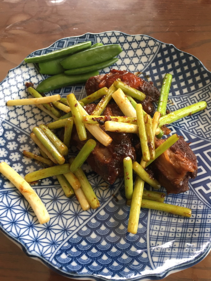 にんにくの芽とお肉の炒め物