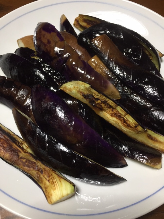 なすの初物を焼き茄子で。